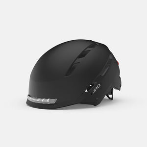 Giro Escape Mips Matte Black | mat sort cykelhjelm med genopladeligt lys foran og bagpå samt mips