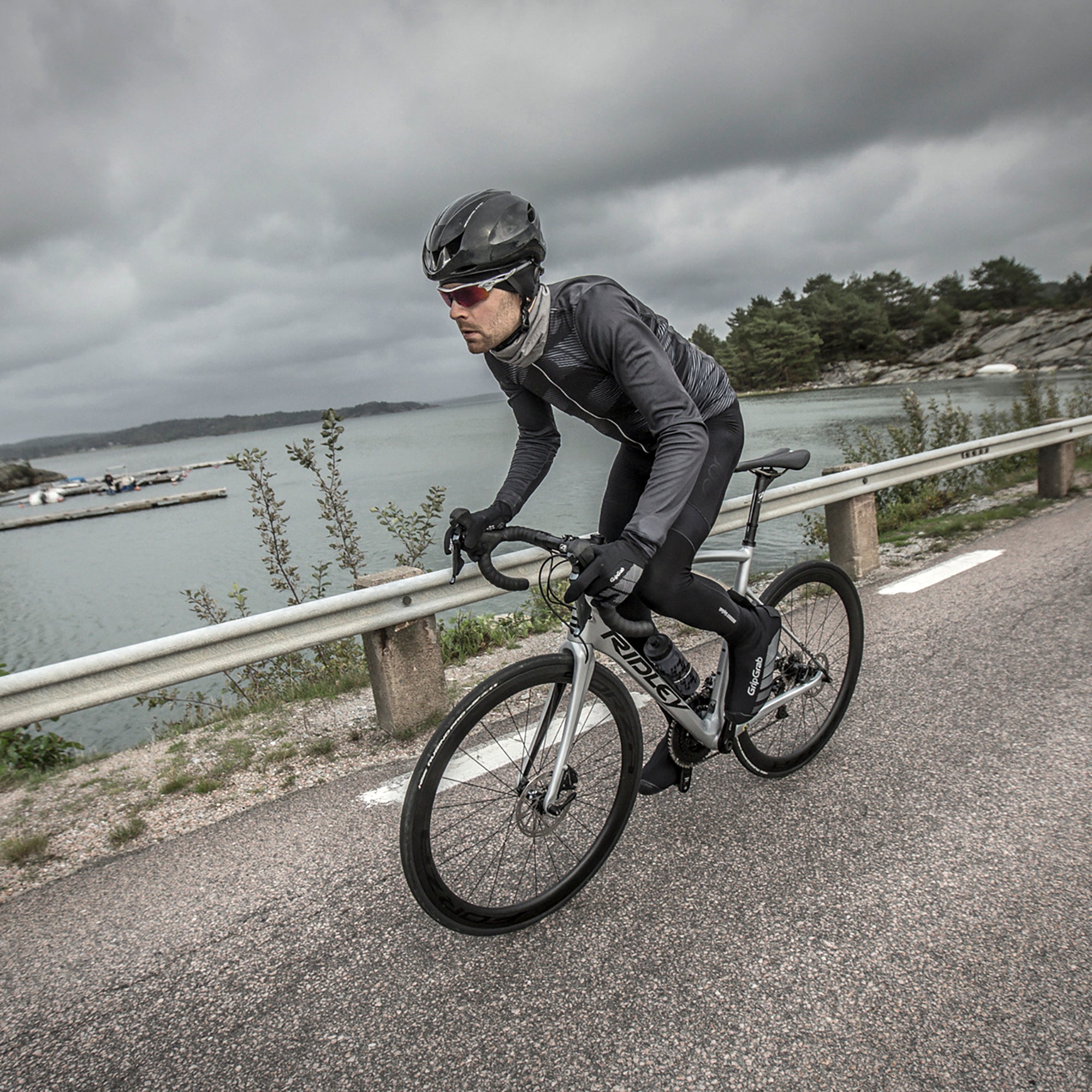 Gripgrab Skull Cap Windster | sort vindtæt cykelhue